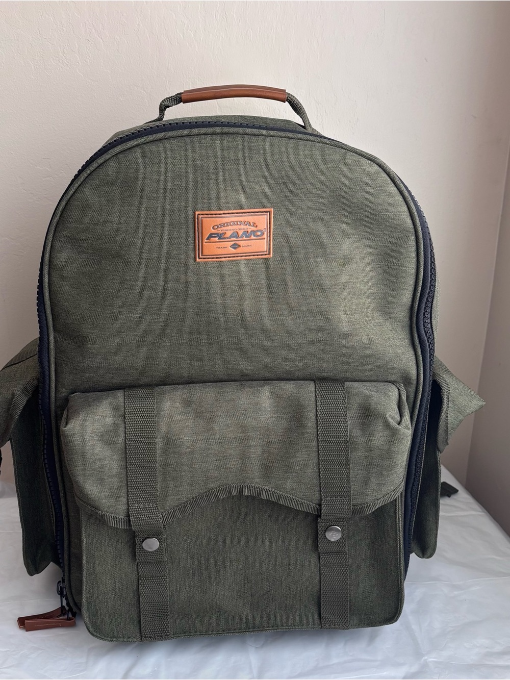 Plano A-Series 2.0 Premium Tackle fishing Backpack heavy duty dark green